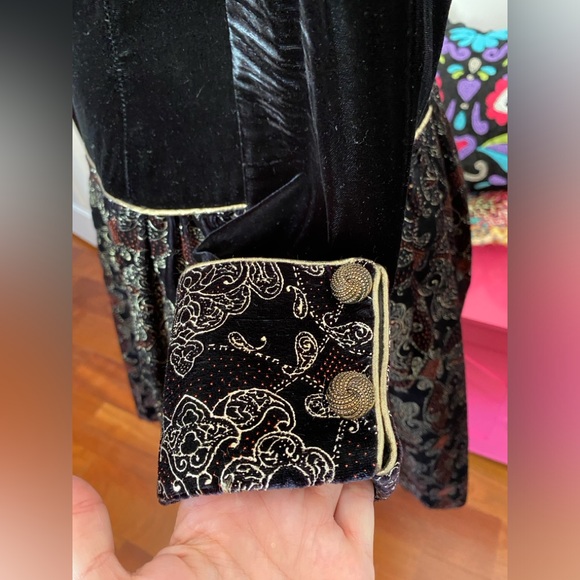 ❌SOLD❌VINTAGE 80’S SCOTT MCCLINTOCK BLACK VELVET BROCADE DRESS OFF SHOULDER - Picture 6 of 10